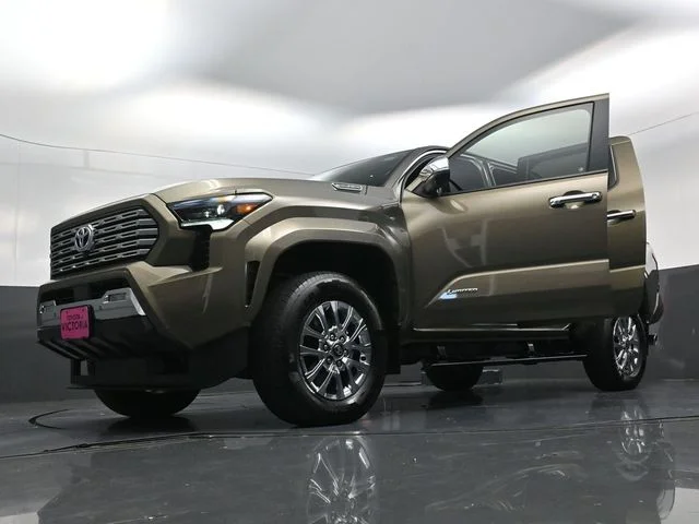 Used 2026 Bronze Toyota Limited image 29