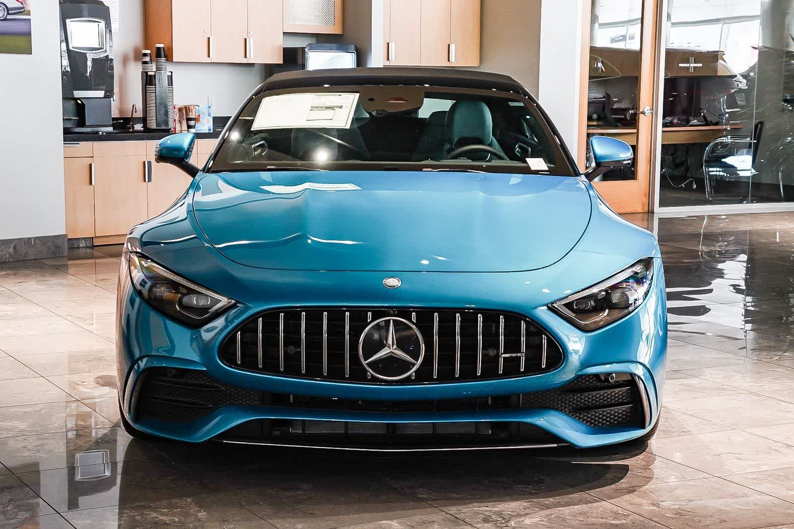 Used 2025 MANUFAKTUR Hyper Blue Metallic Mercedes-Benz AMG® SL 43 image 3