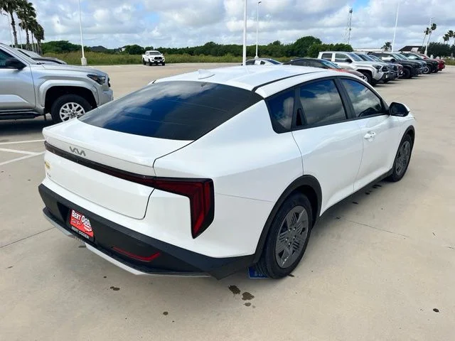 Used 2025 White Kia LX image 6