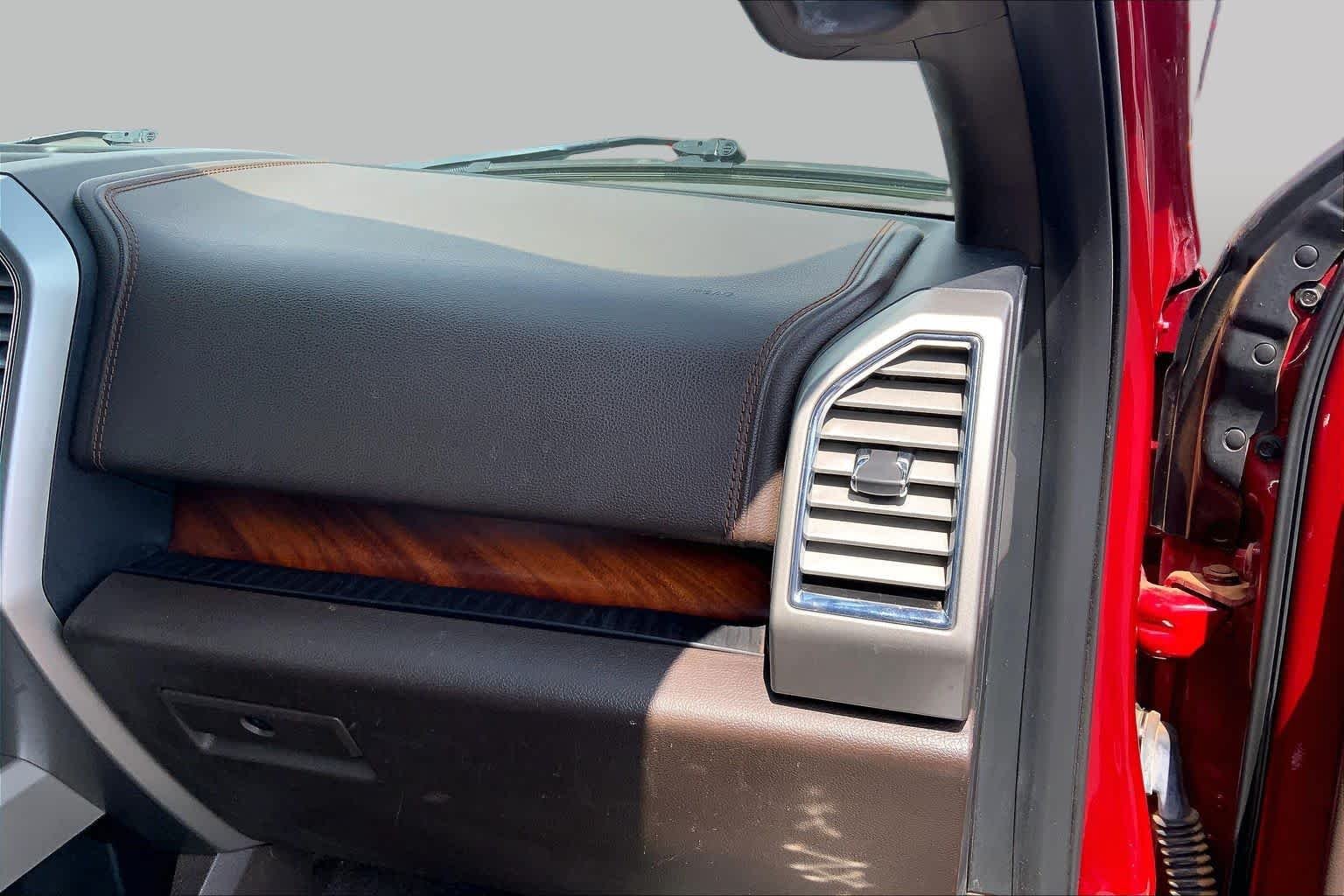 Used 2016 Ruby Red Metallic Clear Coat/Caribou Metallic Ford King Ranch image 19
