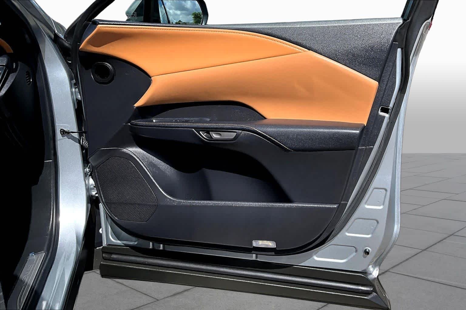 Used 2023 Iridium Lexus Premium image 27