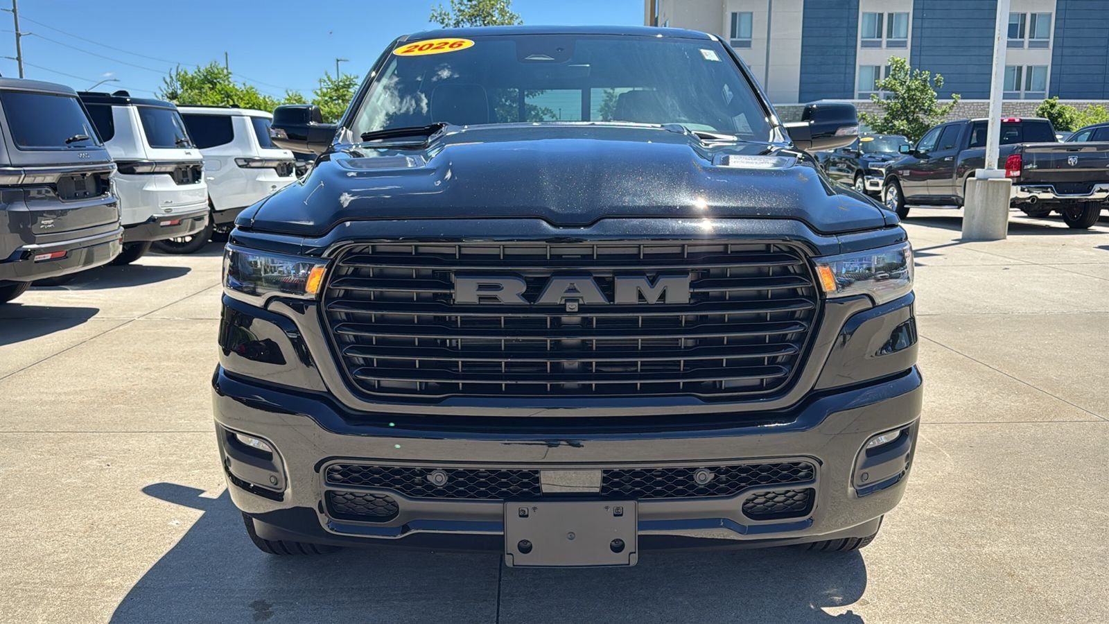 New 2026 Diamond Black Crystal Pearl-Coat Exterior Paint RAM Laramie image 4