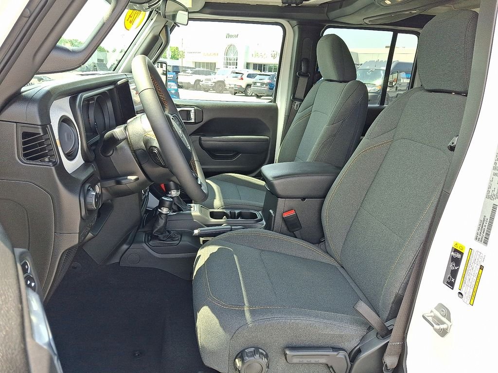 Used 2024 White Jeep Sport S image 14