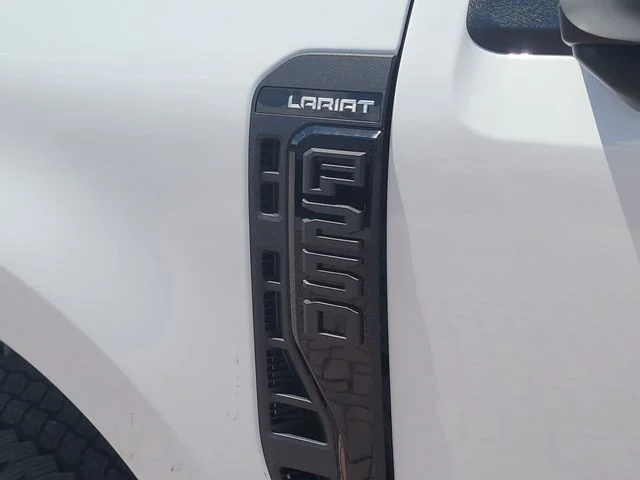 New 2026 Oxford White Ford Lariat image 9