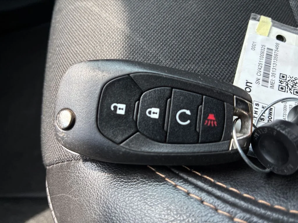 Used 2021 Silver Chevrolet LT image 27