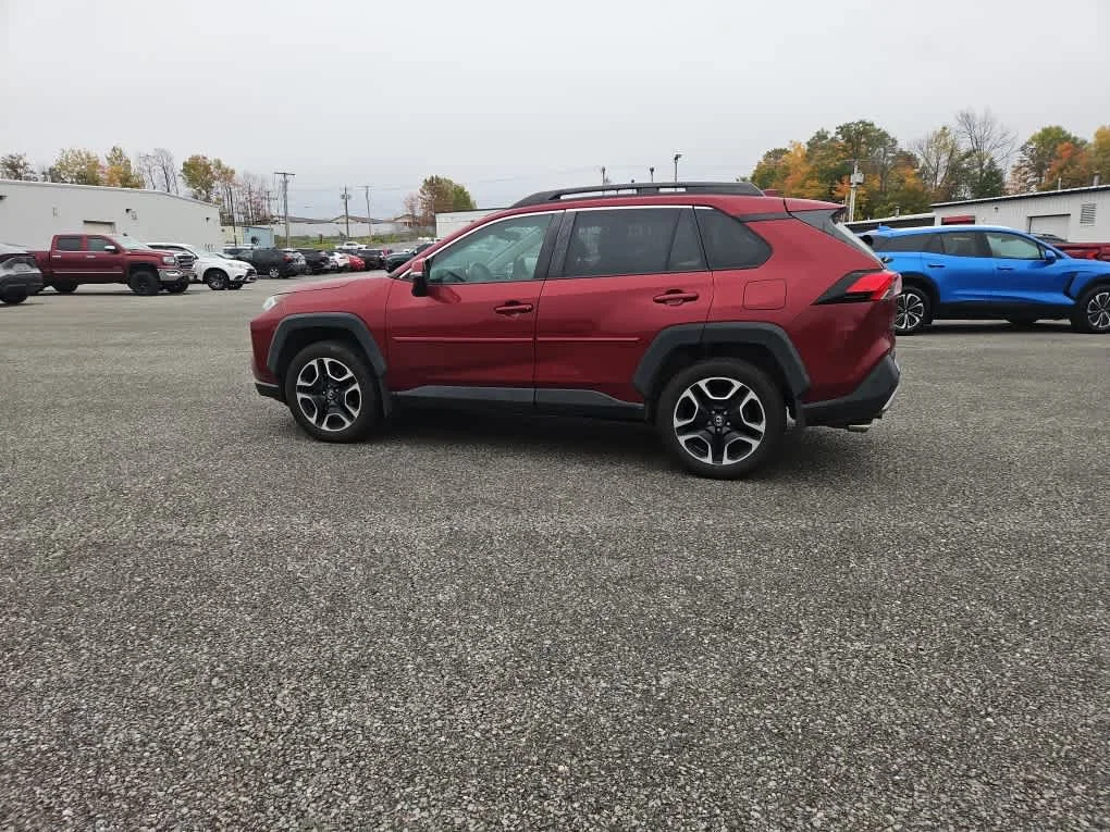 Used 2019 Ruby Flare Pearl Toyota Adventure image 3