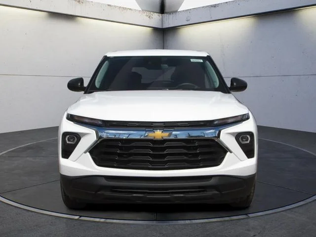 Used 2026 Summit White Chevrolet LS image 3