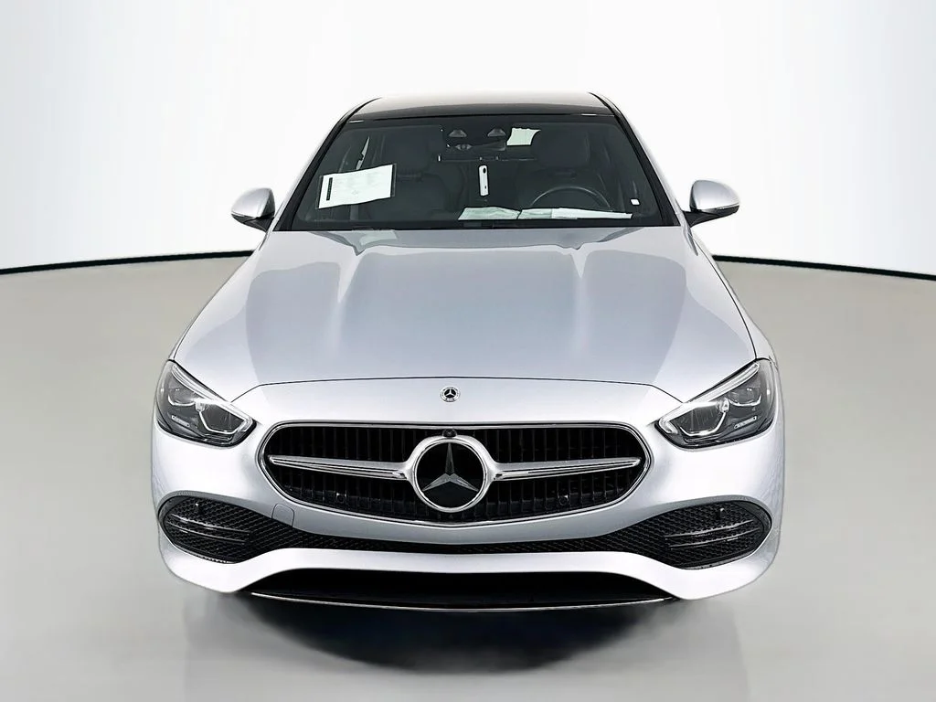 Used 2025  Mercedes-Benz C 300 image 6