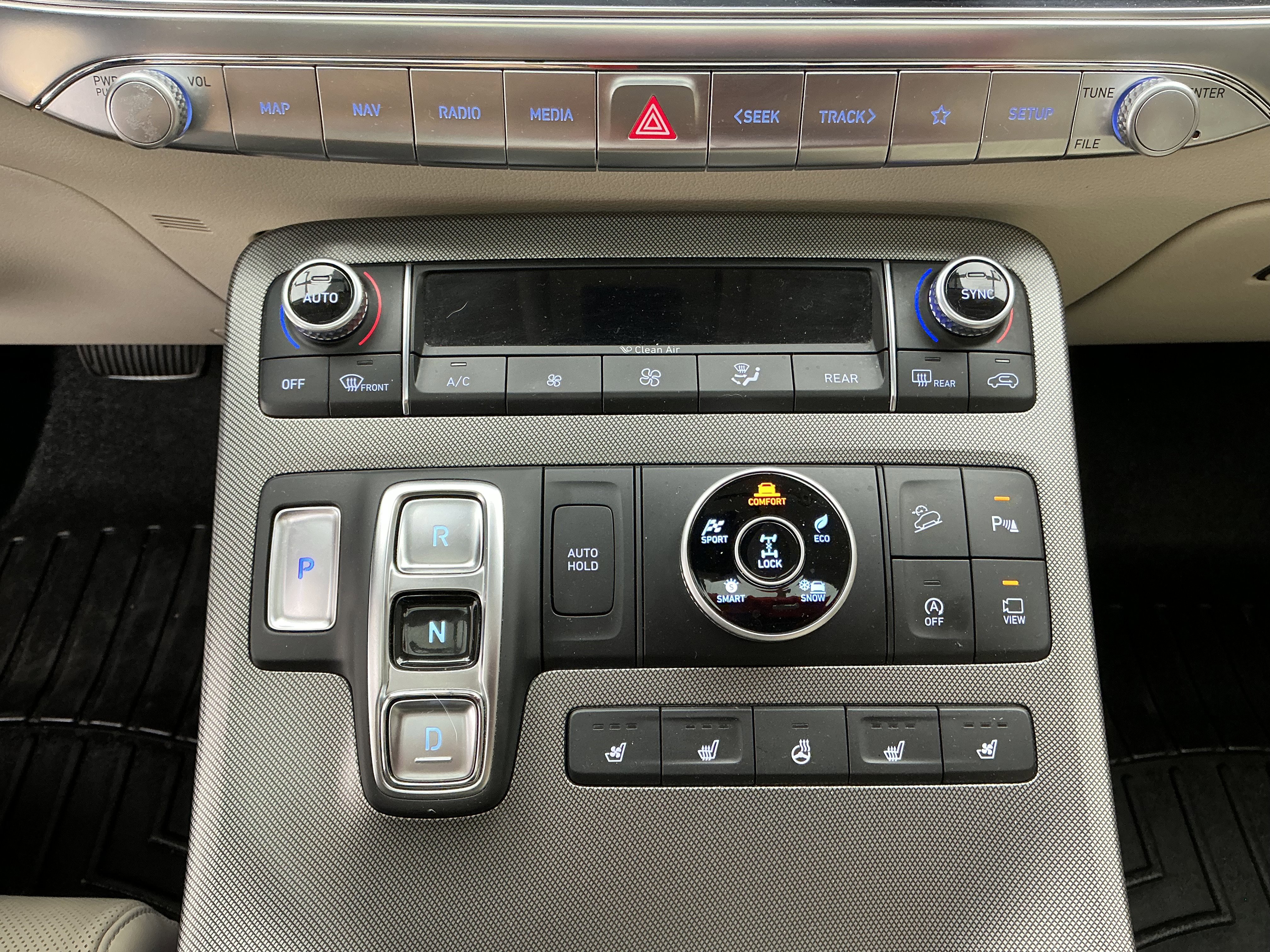 Used 2020 Sierra Burgundy Hyundai Limited image 12
