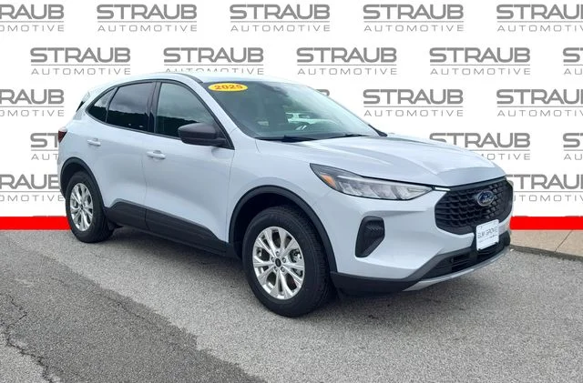 Used 2025 Silver Ford Active image 1