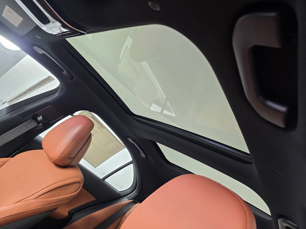 New 2026 Graphite Grey Metallic Mercedes-Benz C 300 image 25