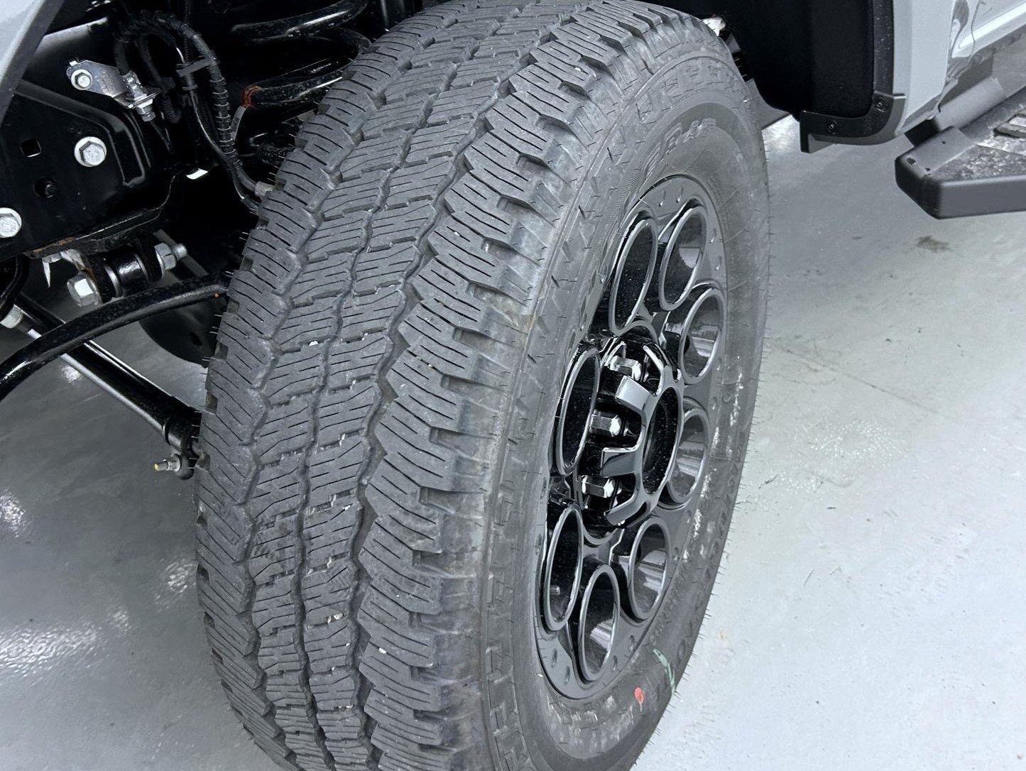 New 2026 Carbonized Gray Metallic Ford XLT image 24