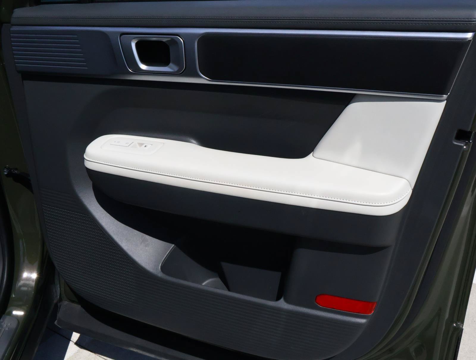 2025 Hyundai Santa Fe SEL - Photo 15