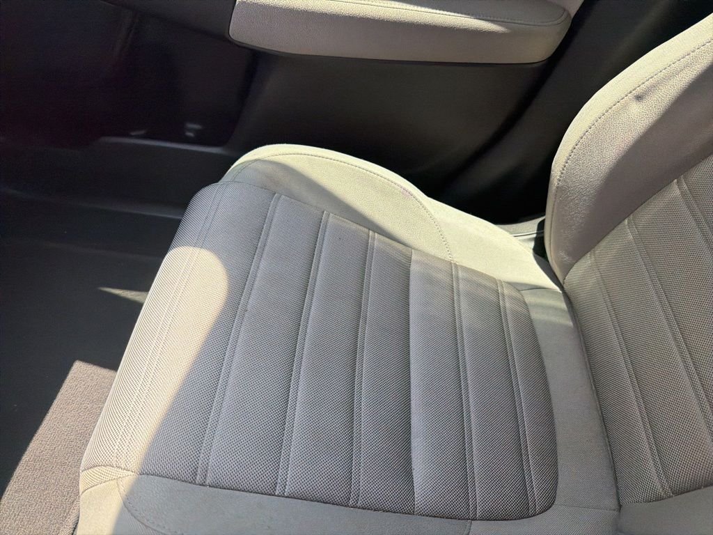 Used 2017 Red Honda LX image 4