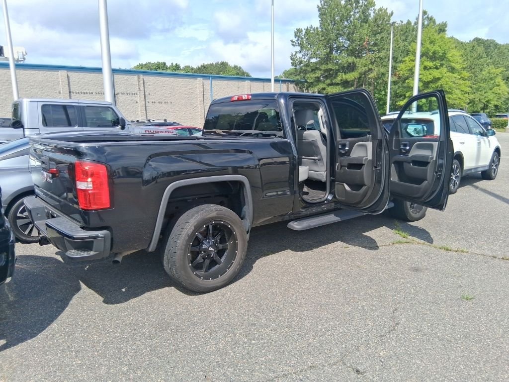 Used 2019 Black GMC Base image 14