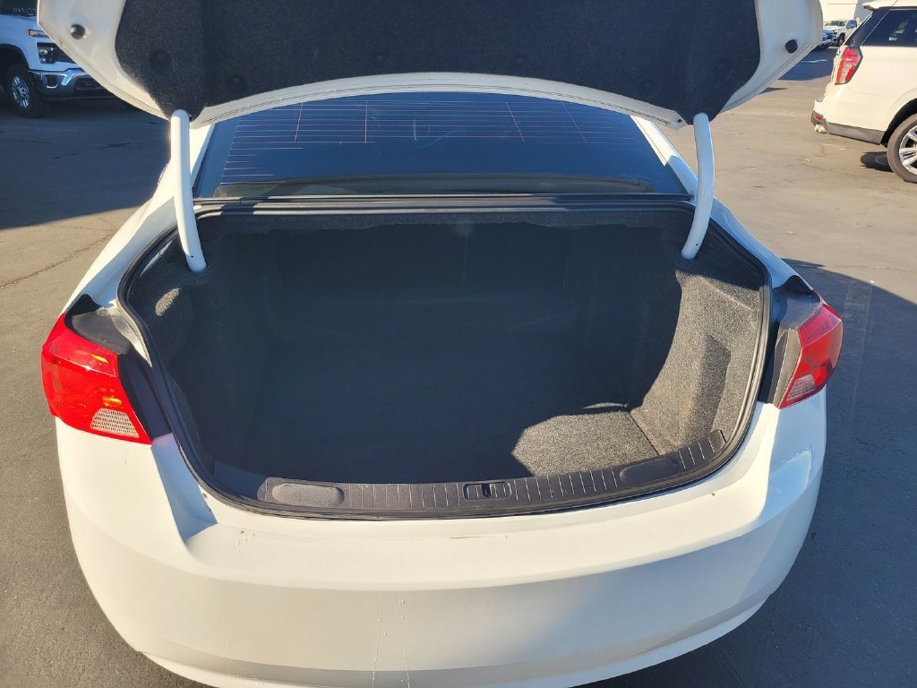 Used 2019 SUMMIT WHITE Chevrolet LT image 12