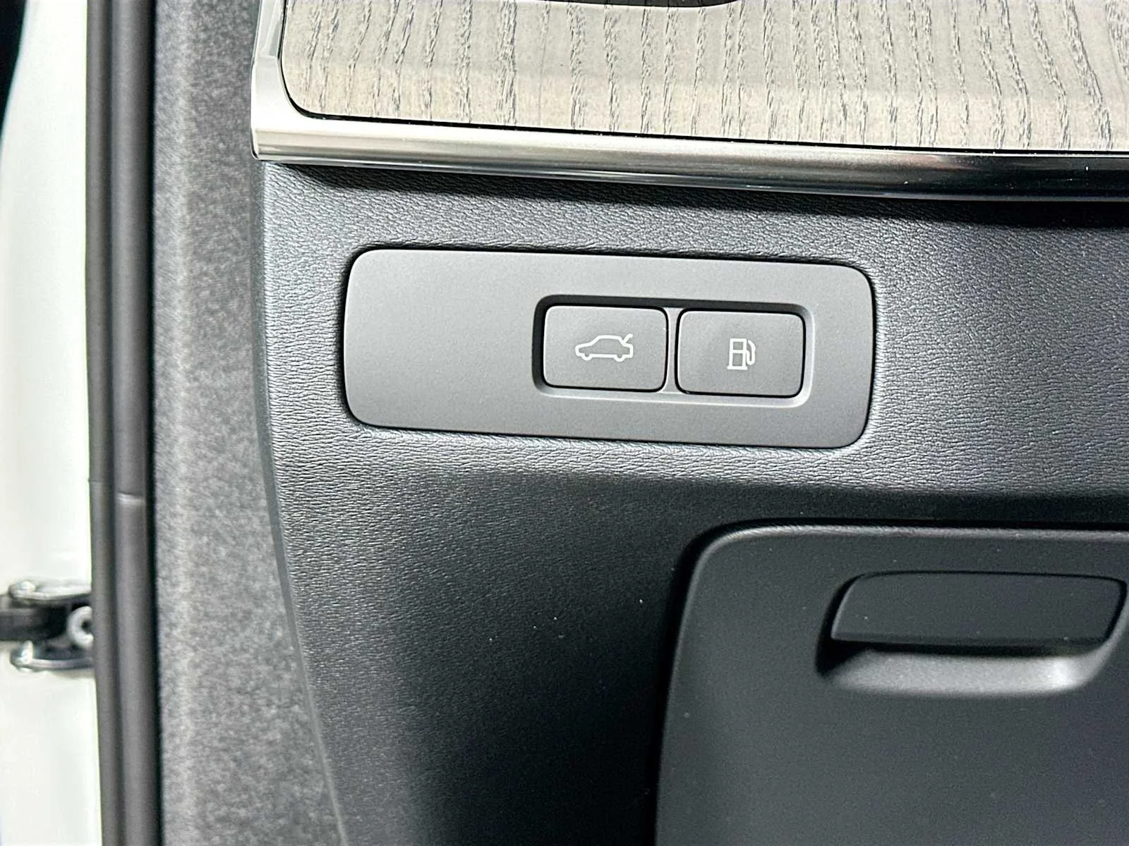 2025 Volvo XC90 Ultra - Photo 10
