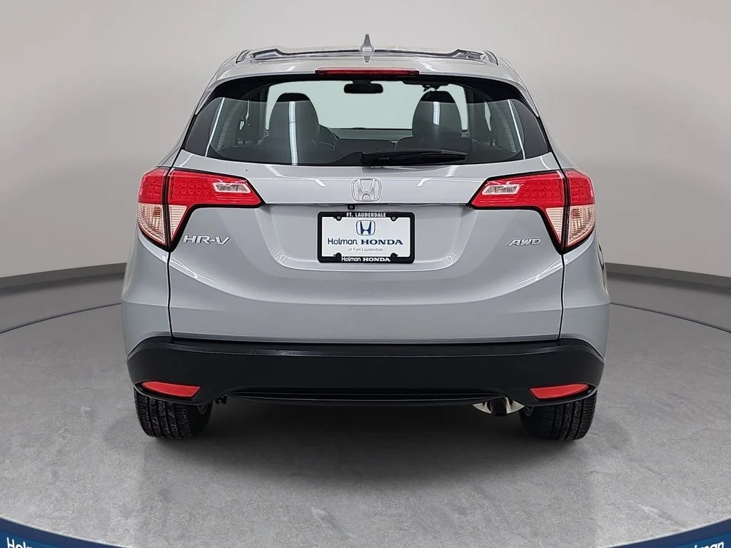 Used 2018 Silver Honda LX image 7