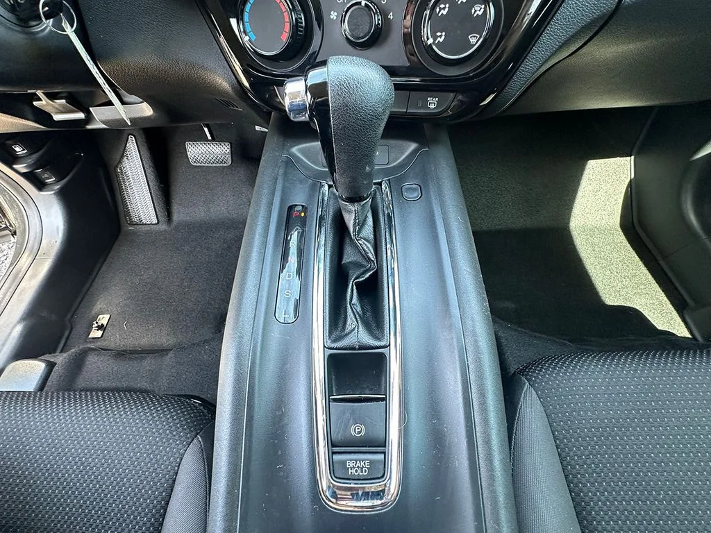 Used 2020  Honda LX image 28