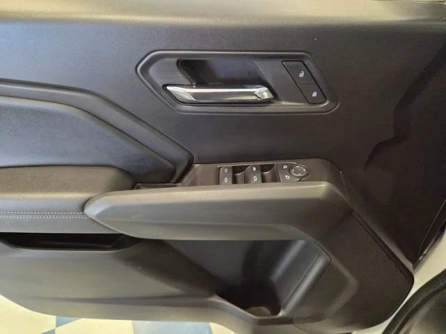 Used 2024 Summit White GMC Elevation image 28
