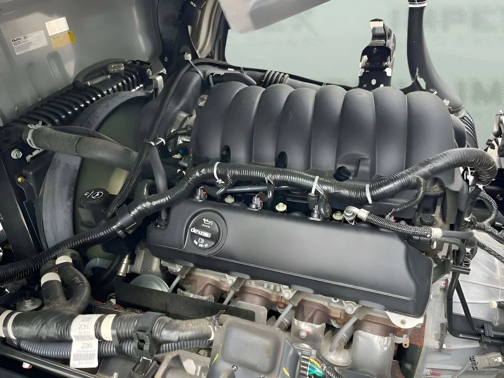 Used 2024 Arc White Chevrolet 1WT image 14