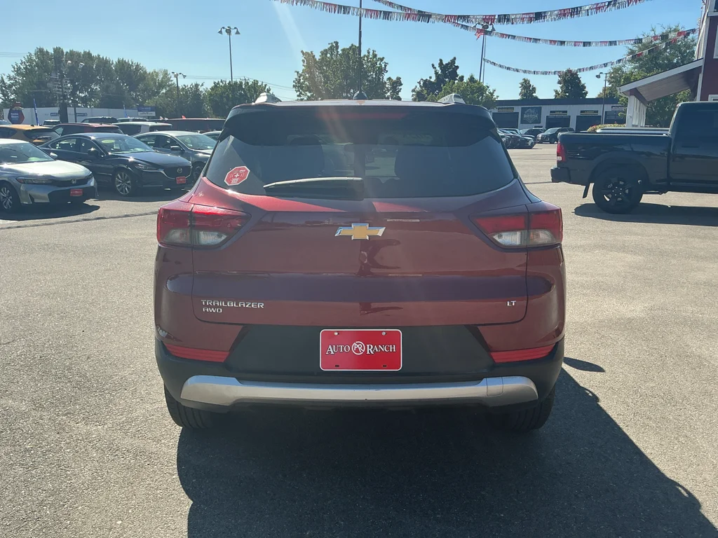 Used 2025 Crimson Metallic Chevrolet LT image 6