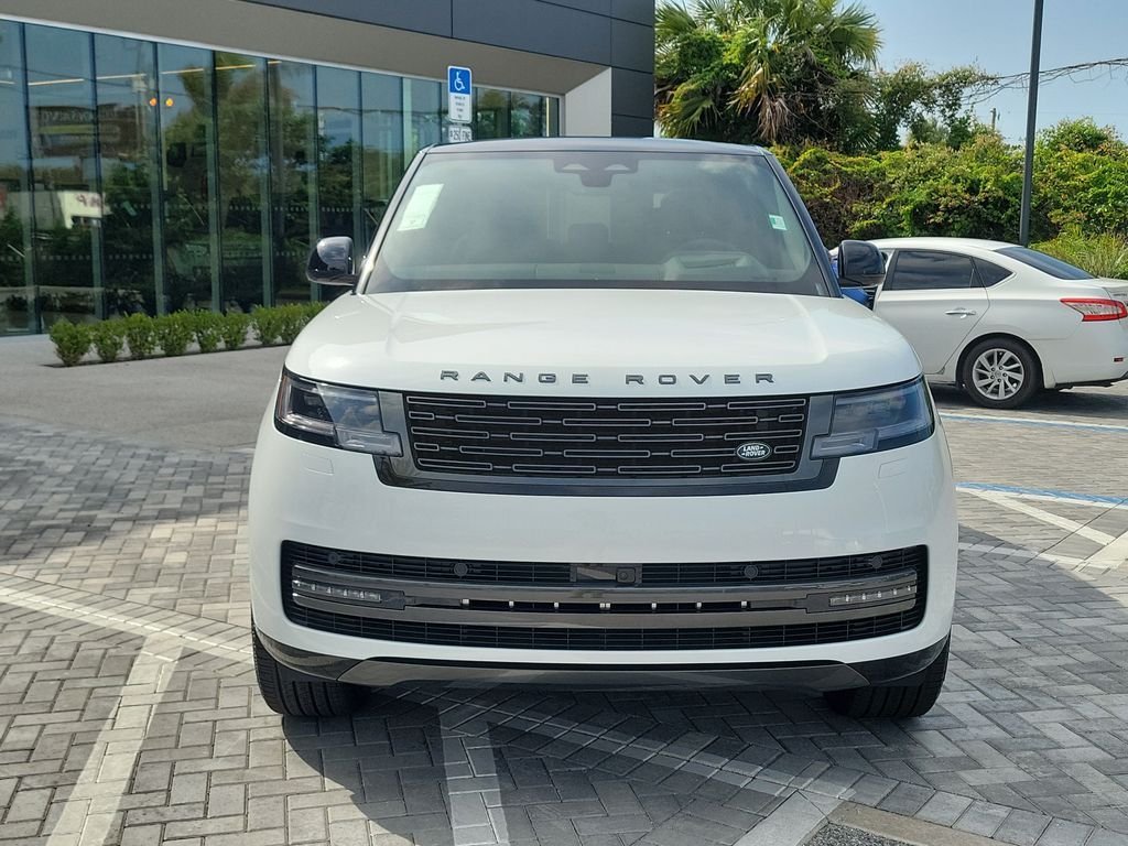 New 2026 Fuji White LAND ROVER SE image 8