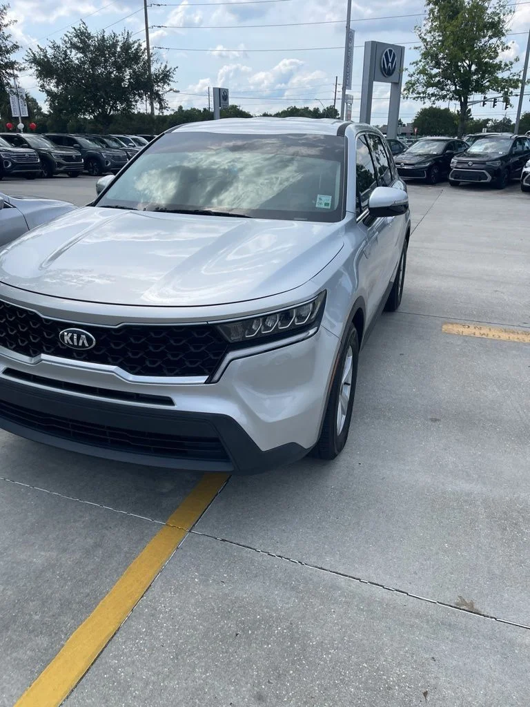 2021 Kia Sorento LX AT's photo