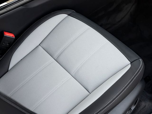 New 2026 Tribeca Blue Land Rover Hoxton Edition image 36