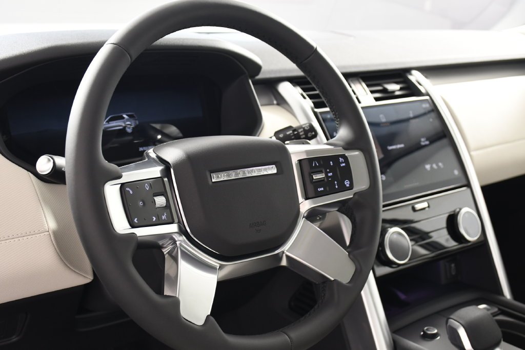 Certified Used 2026 Fuji White Land Rover Gemini Edition image 13