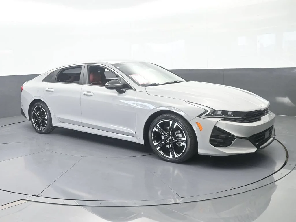 Used 2023 Wolf Gray Kia GT-Line image 7
