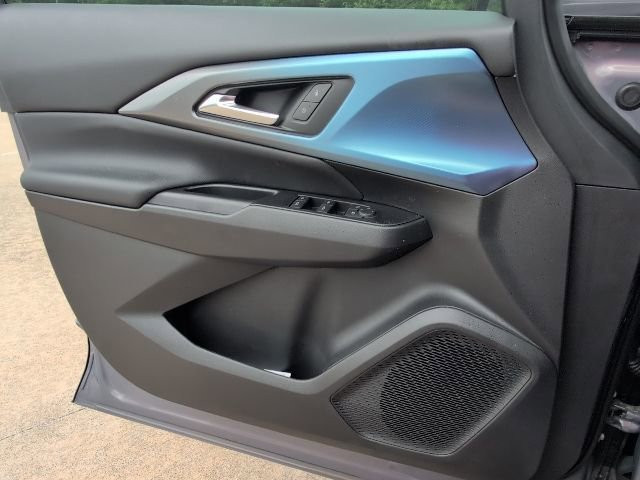 New 2026 Galaxy Gray Metallic Chevrolet LT image 15