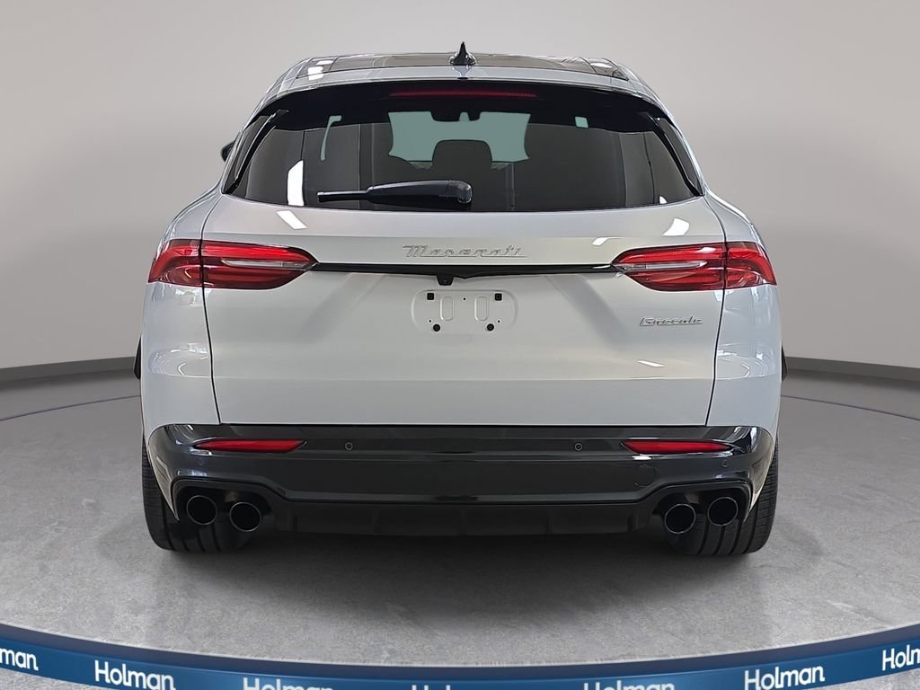 Used 2025 Bianco Maserati Modena image 8