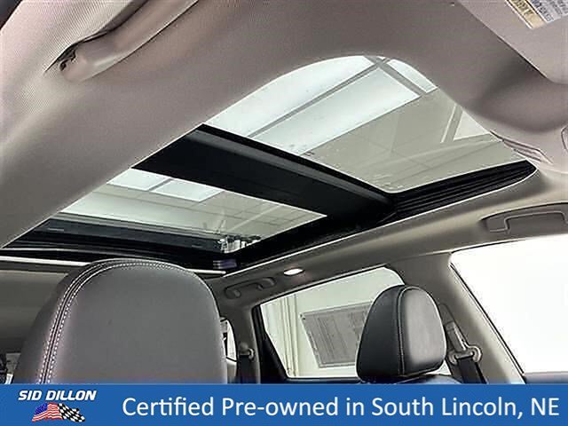 Certified Used 2022 Scarlet Ember Tintcoat Nissan Platinum image 23