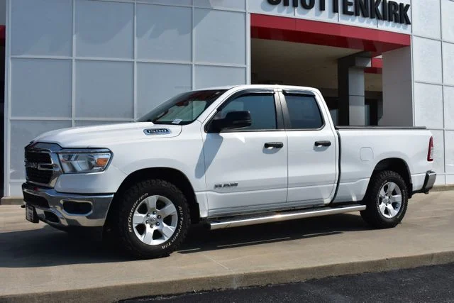 Used 2023 White Ram Big Horn/Lone Star image 2