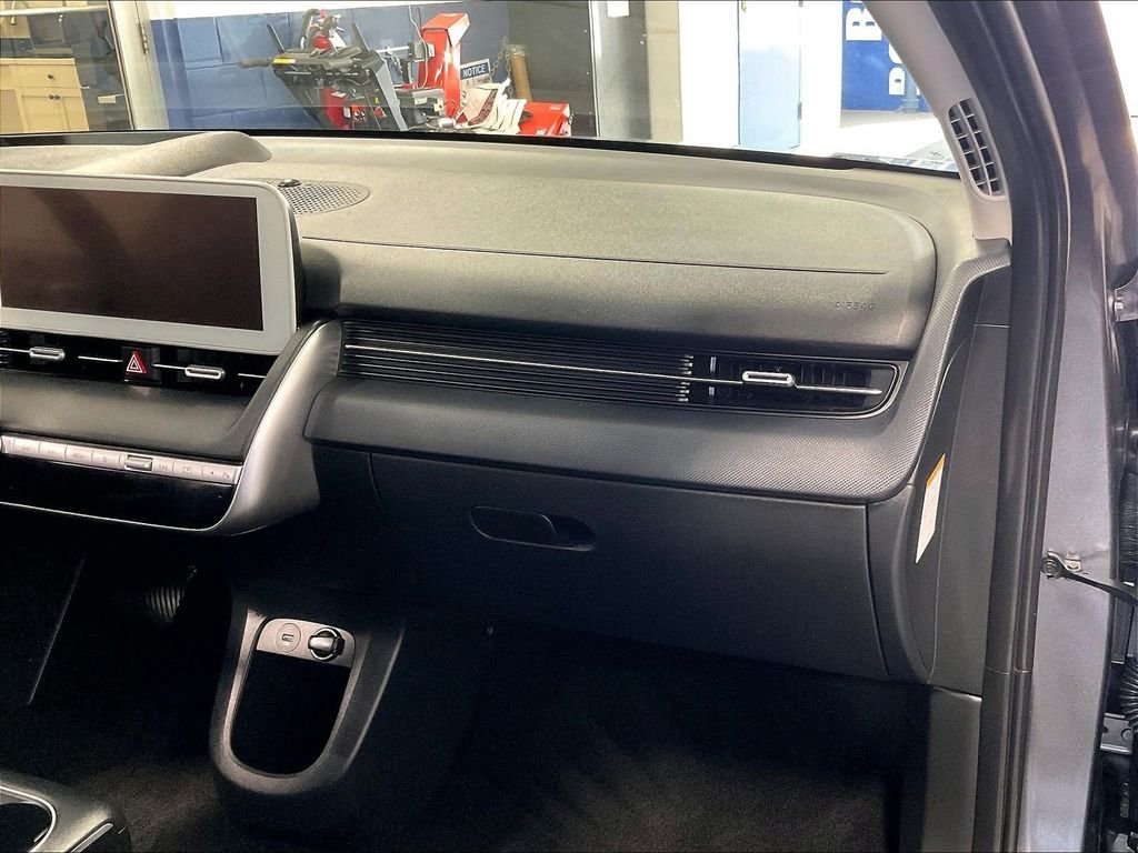 Used 2022 Gray Hyundai Limited image 13
