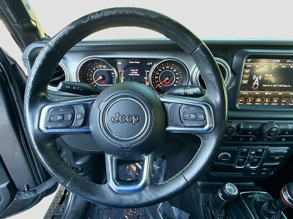 Used 2018 Granite Crystal Metallic Clearcoat Jeep Sahara image 11