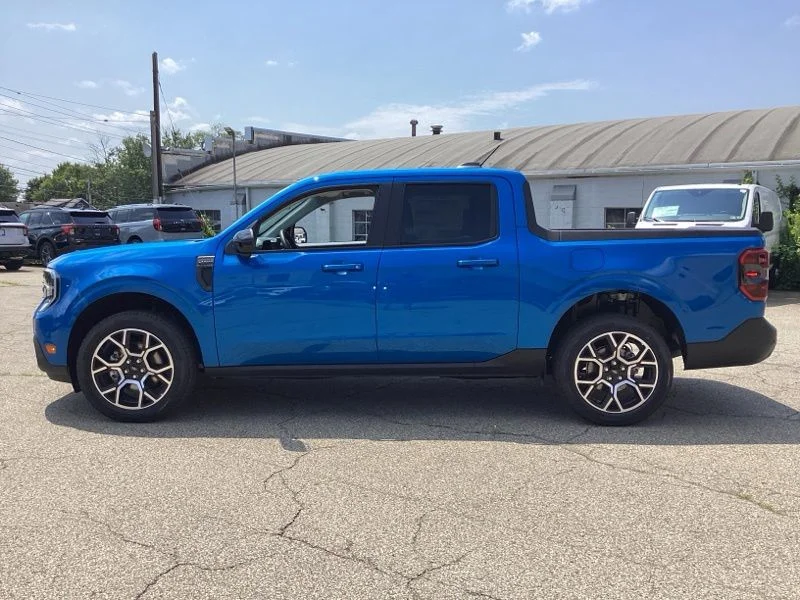 New 2026 Blue Ford Lariat image 4