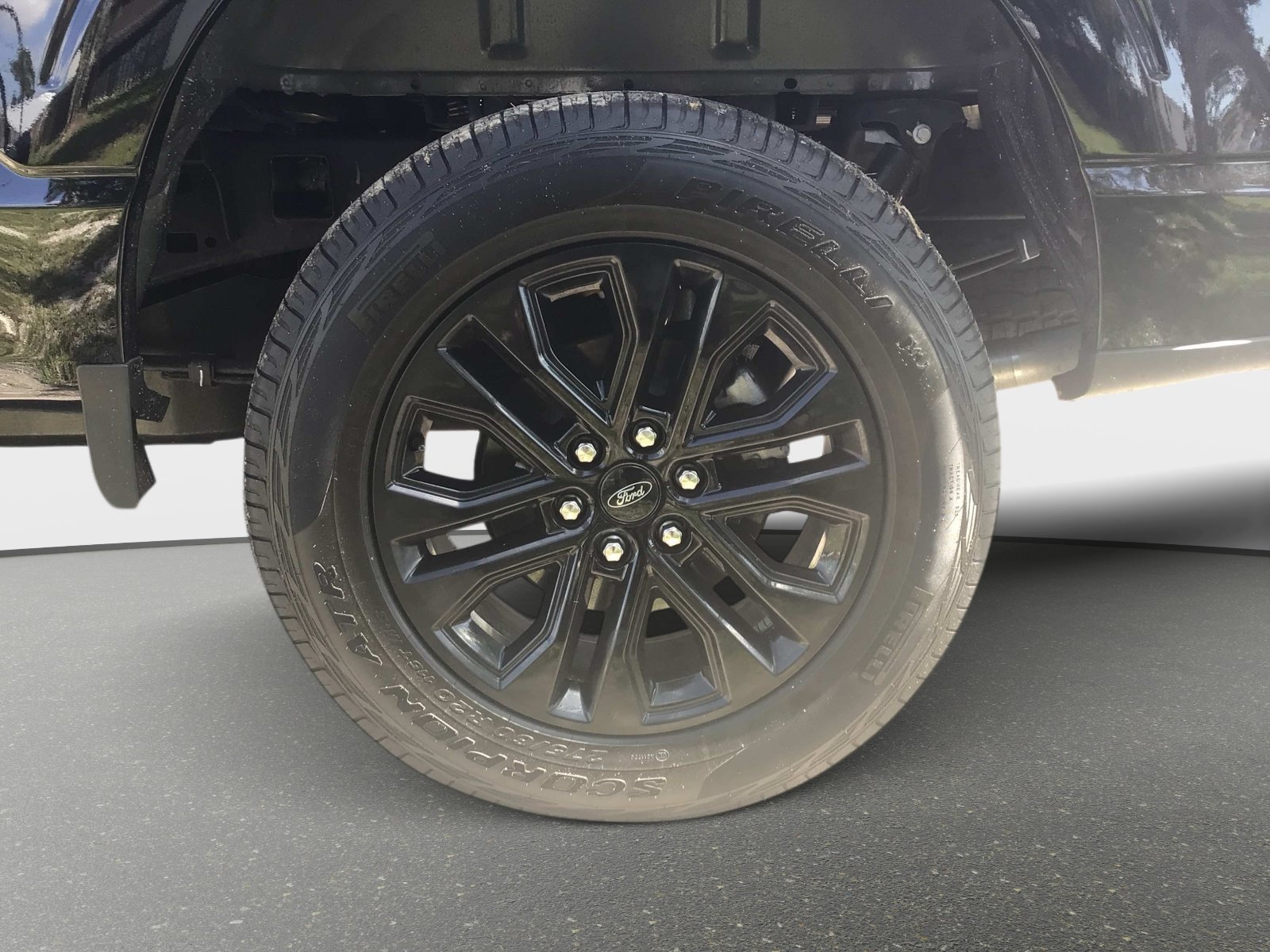 Used 2025 Black Metallic Ford XLT image 7