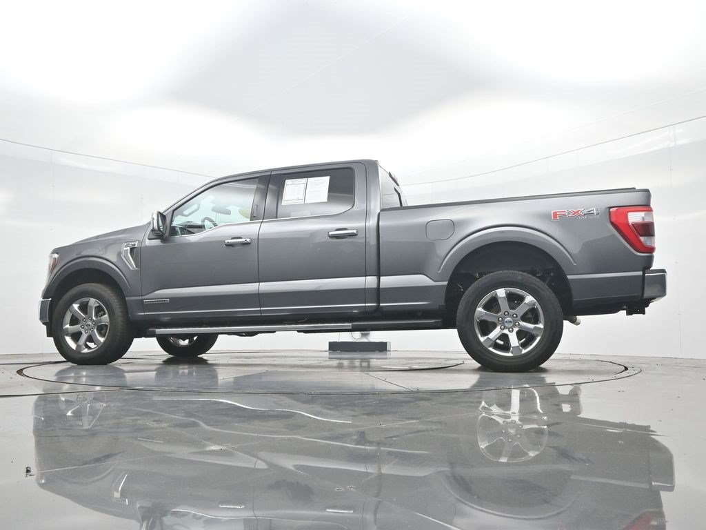Used 2023 Gray Metallic Ford LARIAT image 39