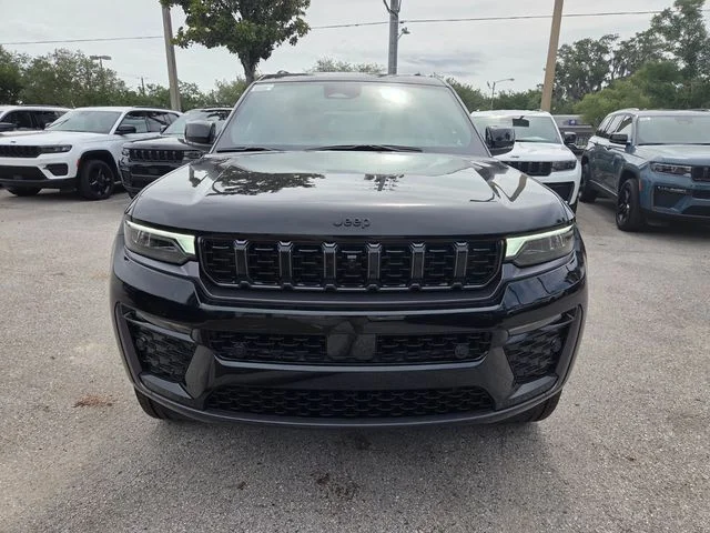 New 2026 Diamond Black Crystal Pearl-Coat Exterior Paint Jeep Summit image 19