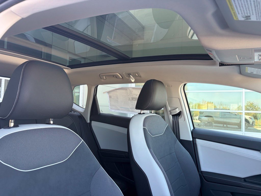 New 2026 Pure White Volkswagen 1.5T SE image 19