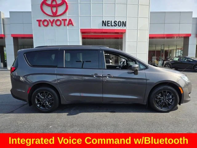 Used 2020 Gray Chrysler Launch Edition image 10