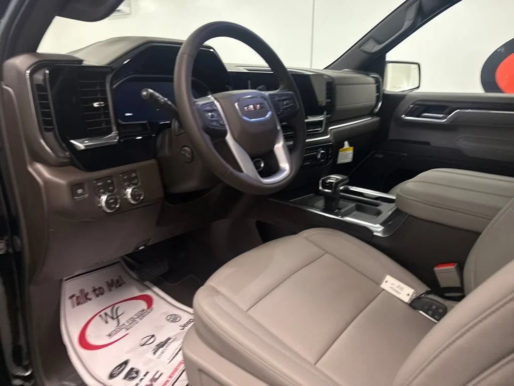 New 2026 Onyx Black GMC SLT image 11