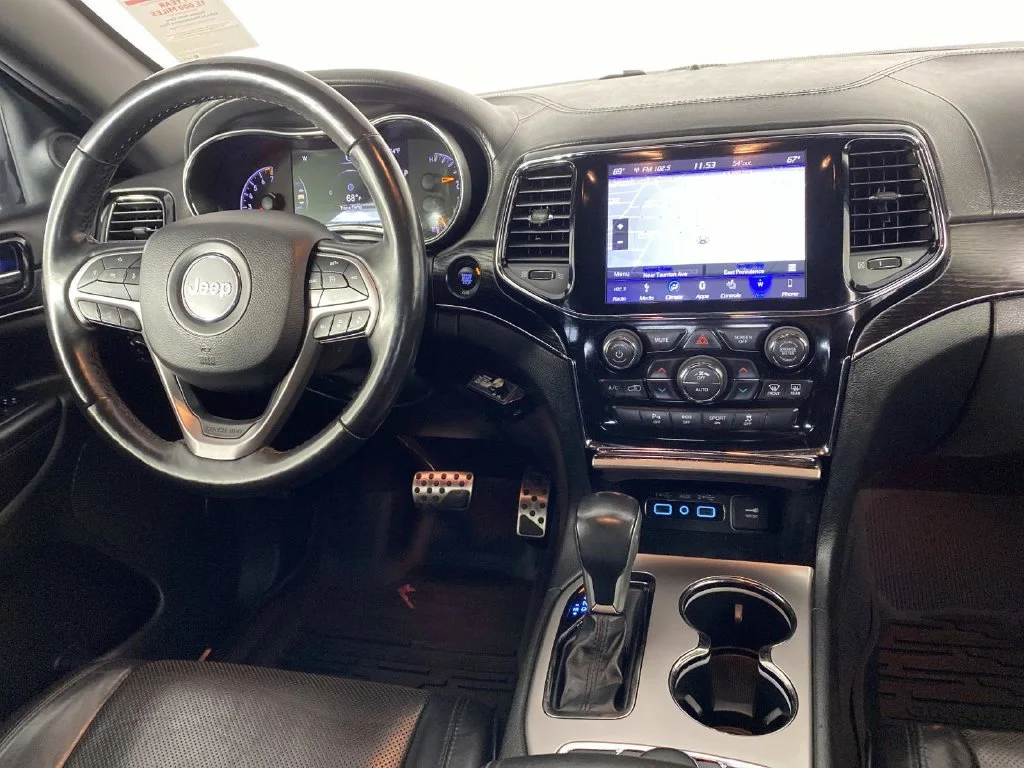 Used 2019 Bright White Clearcoat Jeep High Altitude image 13