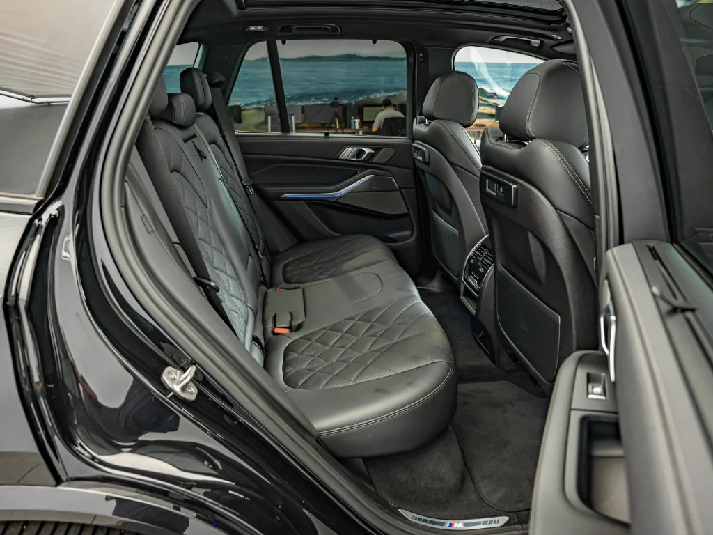 Used 2023 Black Sapphire Metallic BMW xDrive40i image 34