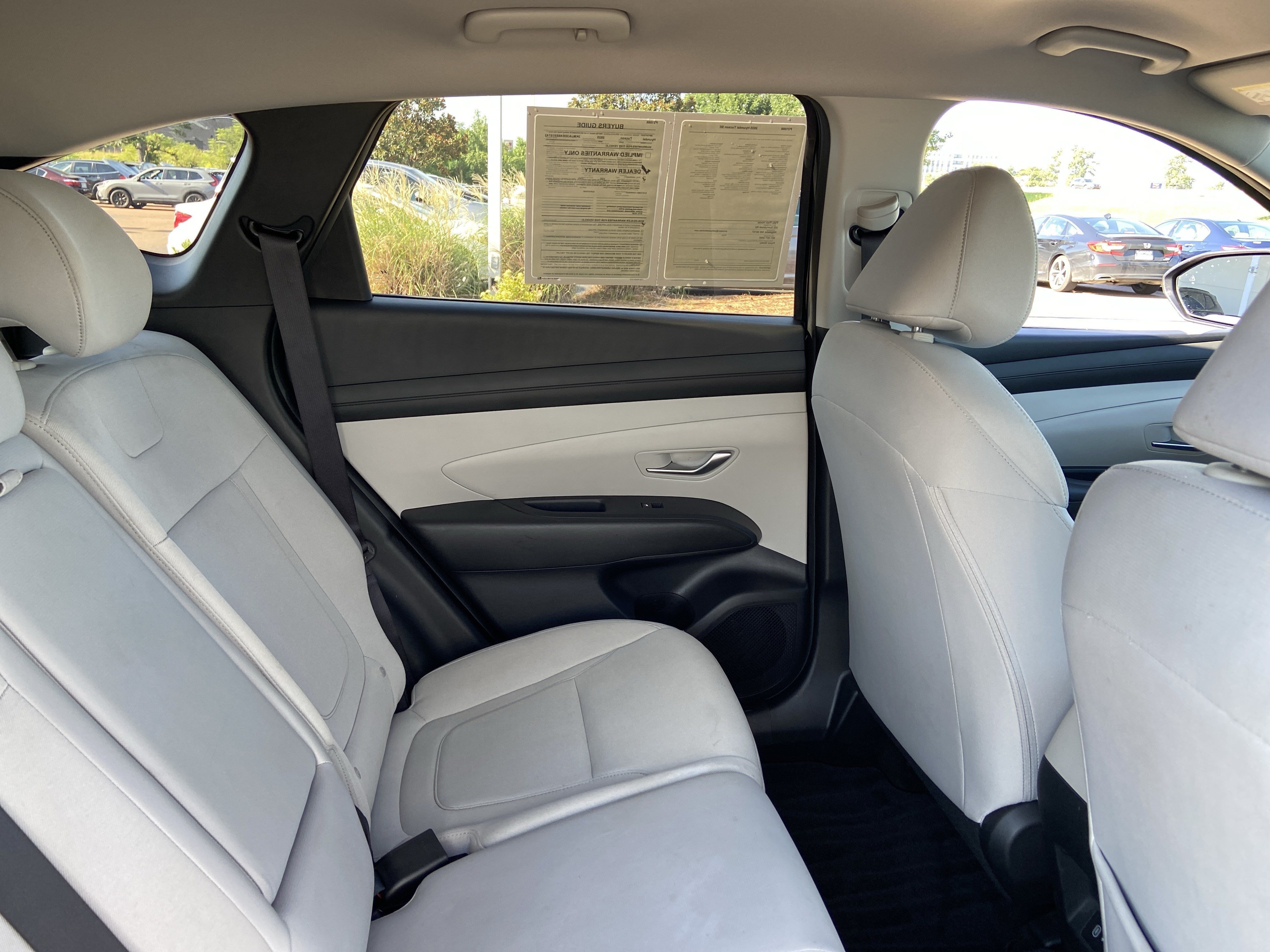 Used 2025 Phantom Black Hyundai SE image 22