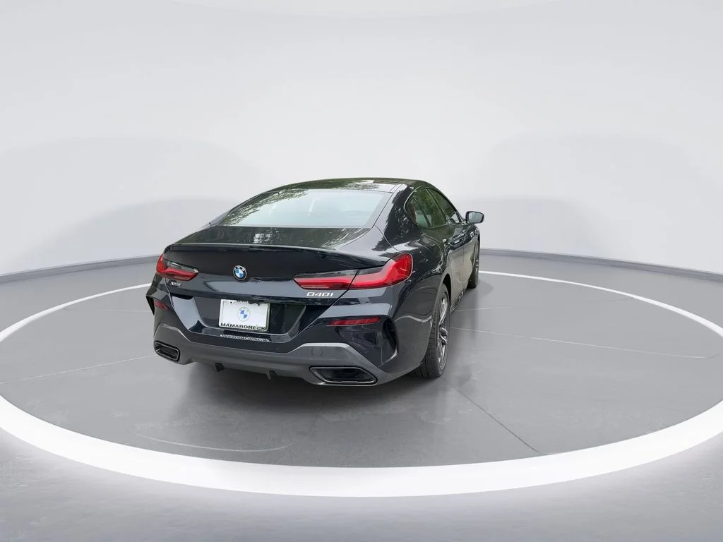 2026 BMW 8 Series 840i - Photo 7