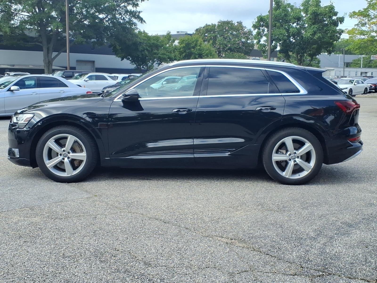 Used 2019 Mythos Black Metallic Audi Premium Plus image 3