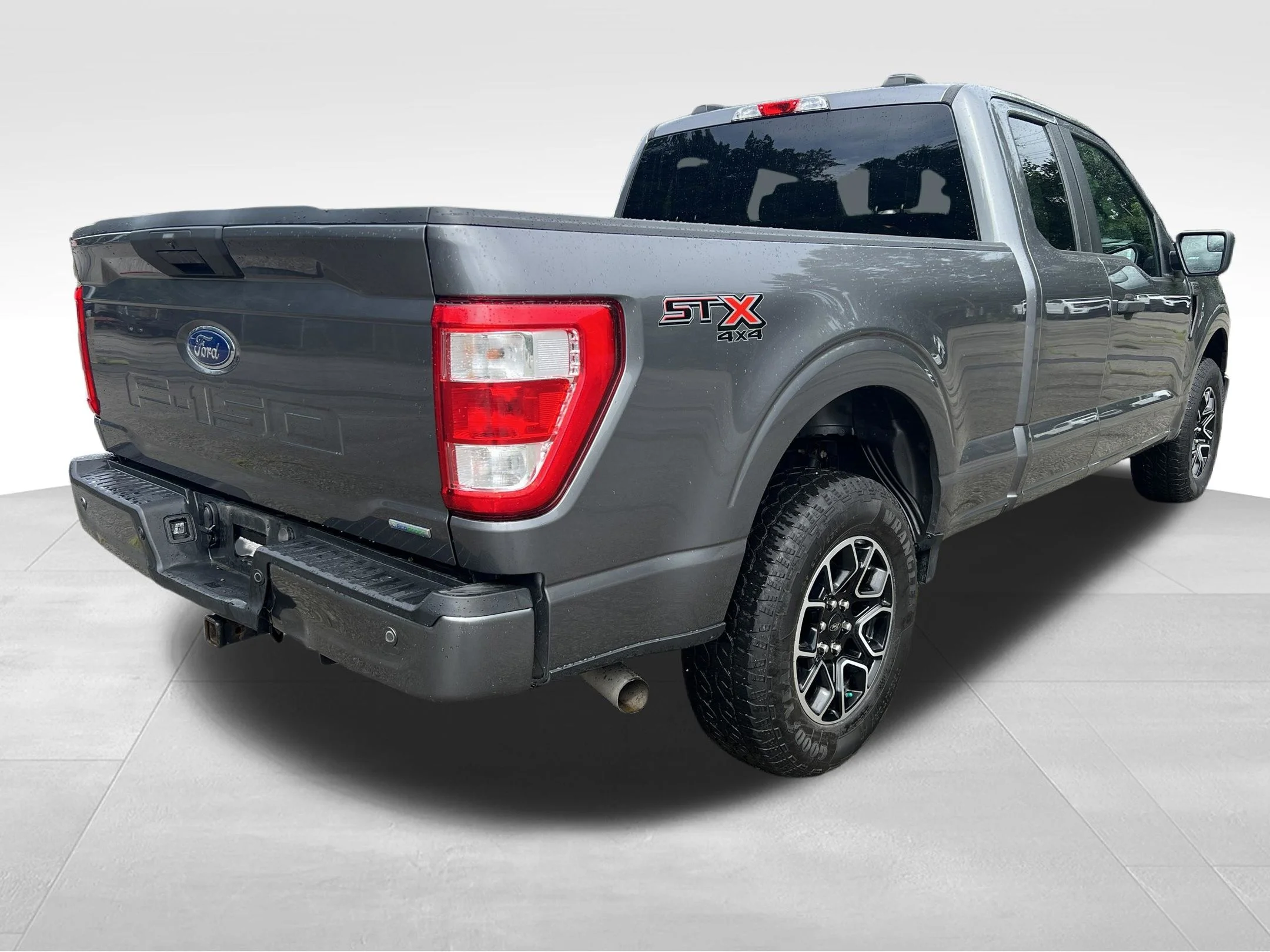 Used 2023 Gray Ford XL image 7